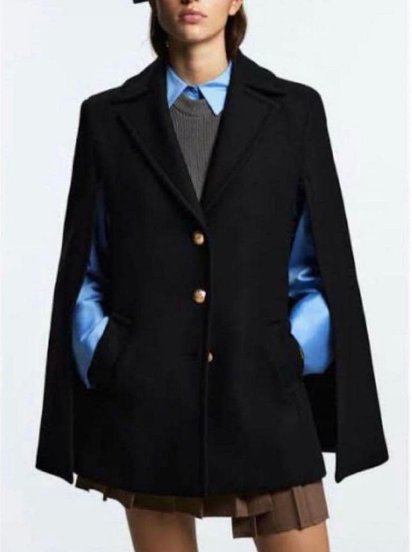 【ザラ】ケープコート　ポンチョ　金ボタン　マンテコ　ウール　完売品　黒　S〜M