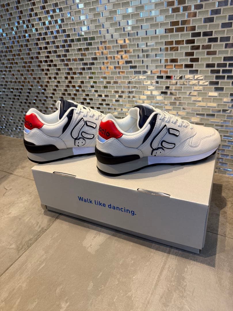 にゅ スニーカー22cmトリコロールカラー10周年記念モデル 定価28,600円