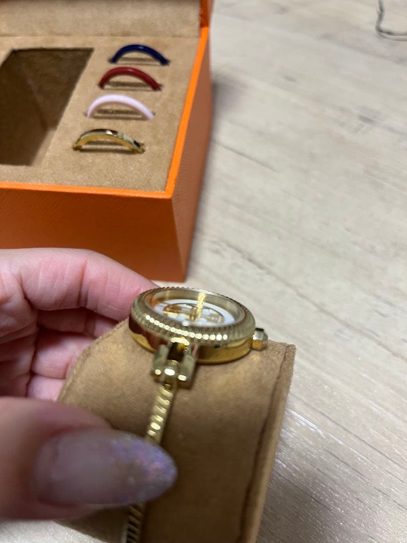 TORY BURCH ゴールド アナログ腕時計