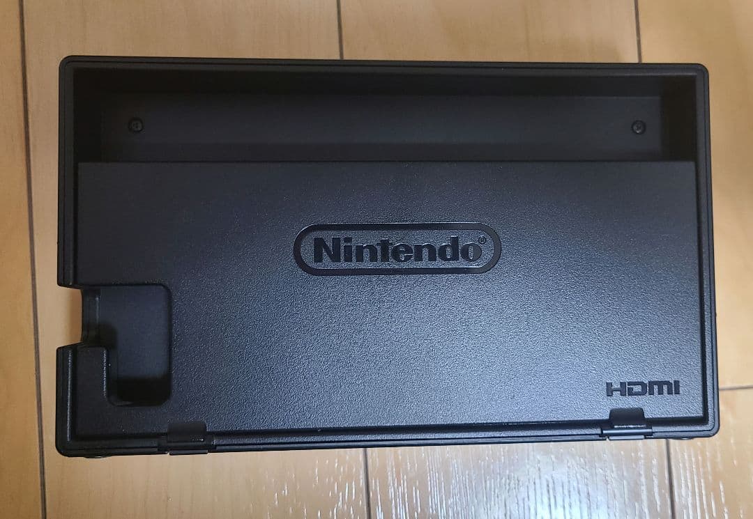 ニンテンドースイッチ本体 ブラック セット(箱、キャリングケース、SDカード付)