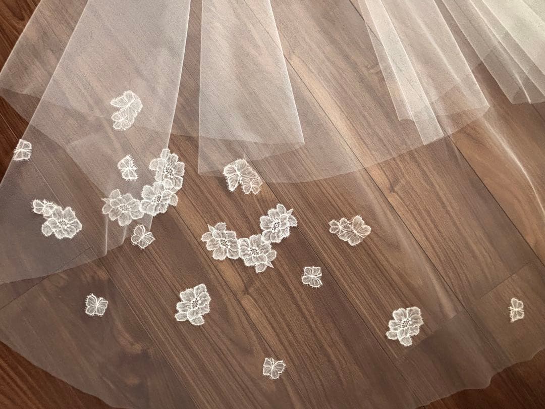 THE TREAT DRESSING ショートウェディングベール蝶々花柄刺繍