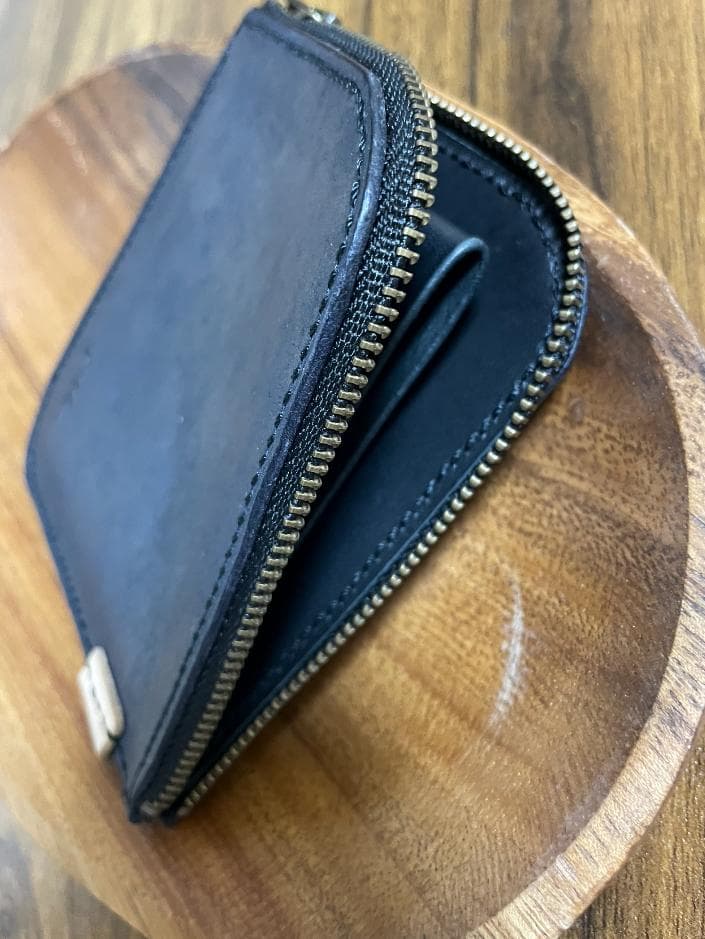 galder L字ファスナー型財布 フルハンドメイド マルゴースクラッチレザー