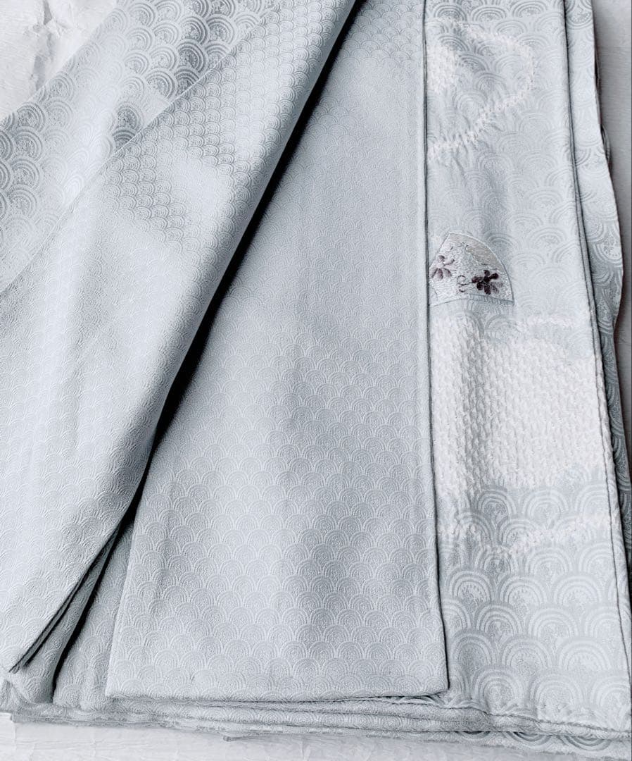 【未使用　しつけ糸なし】　正絹　訪問着　絞り　刺繍　アイスブルー