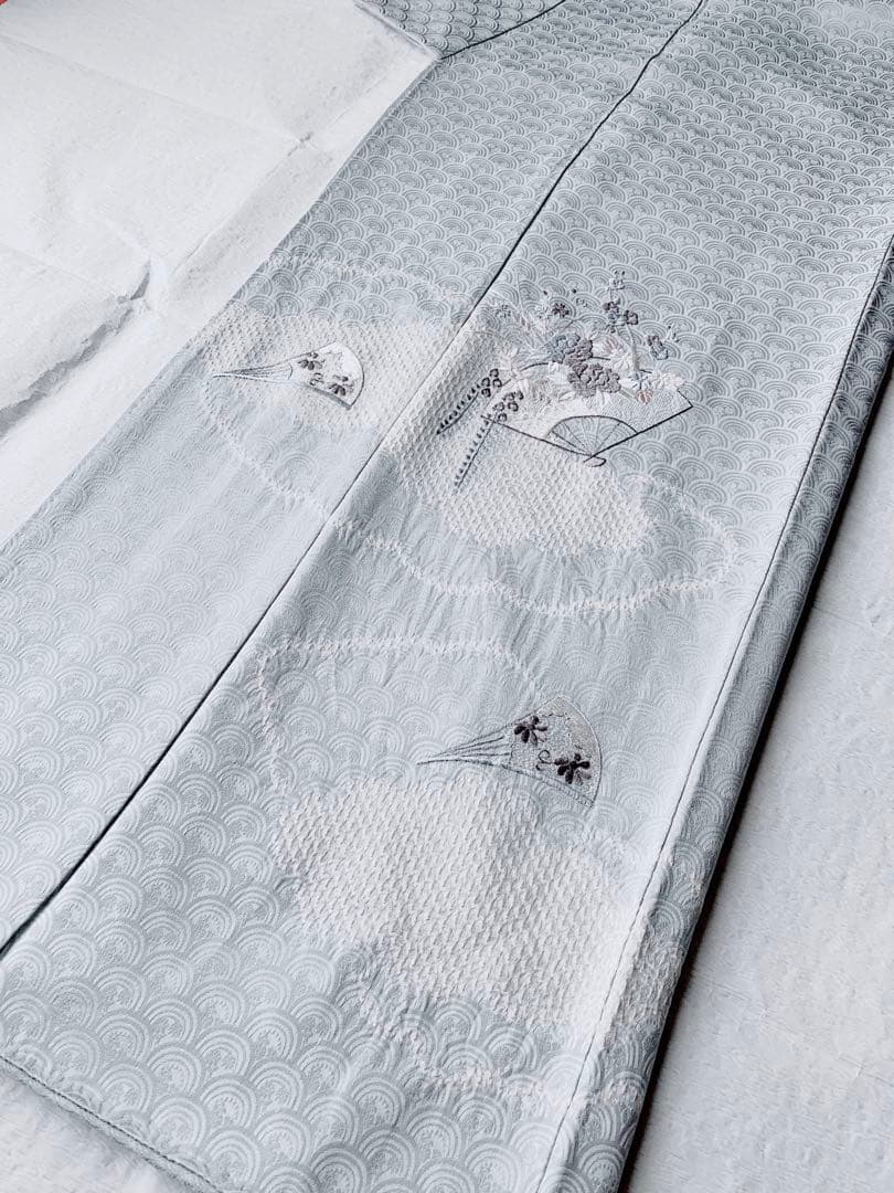 【未使用　しつけ糸なし】　正絹　訪問着　絞り　刺繍　アイスブルー