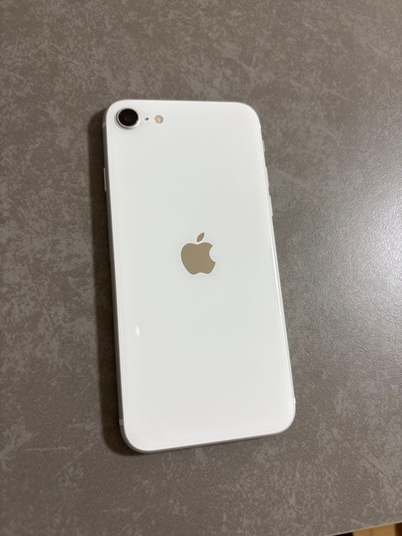 【美品】Apple iPhone SE (第2世代) 本体　ホワイト 64GB