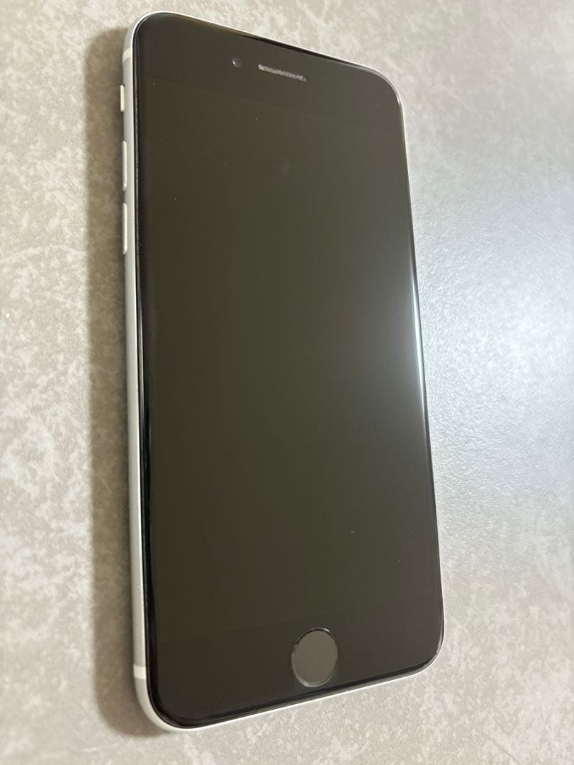 【美品】Apple iPhone SE (第2世代) 本体　ホワイト 64GB