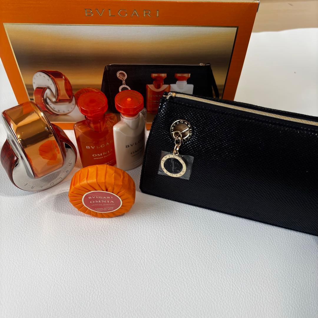 【希少】ブルガリ オムニア ガーネット オードトワレ 65ml ギフトセット