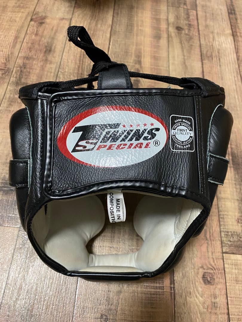ボクシングTWINSヘッドギア L ISAMIグローブ 12オンス 大人用