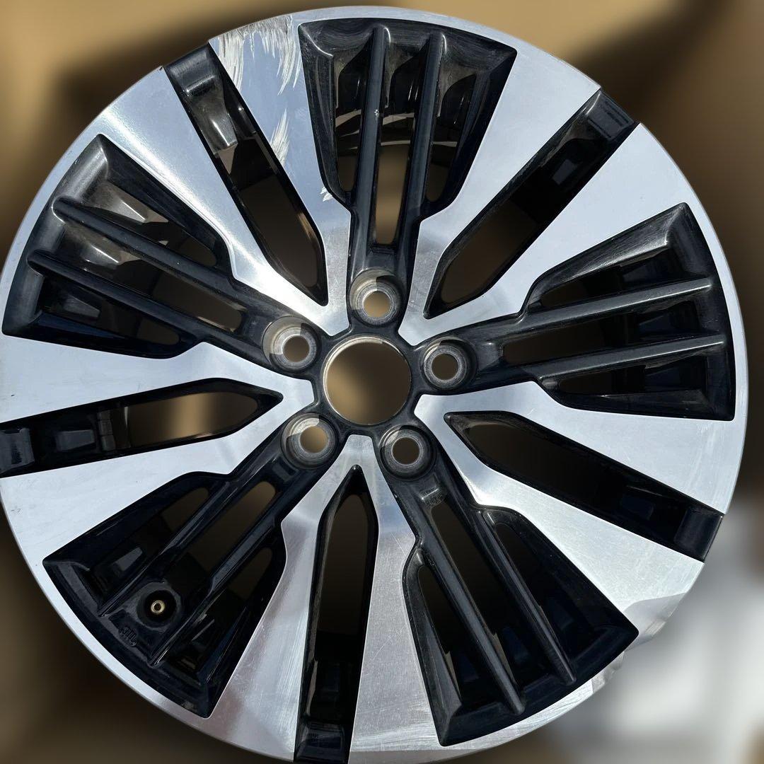 アルファード／ヴェルファイア30系純正品アルミホイール