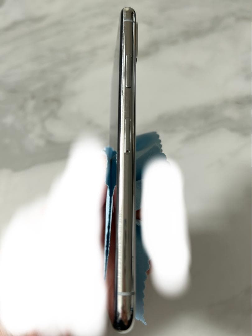 Apple iPhone X シルバー 本体 256GB