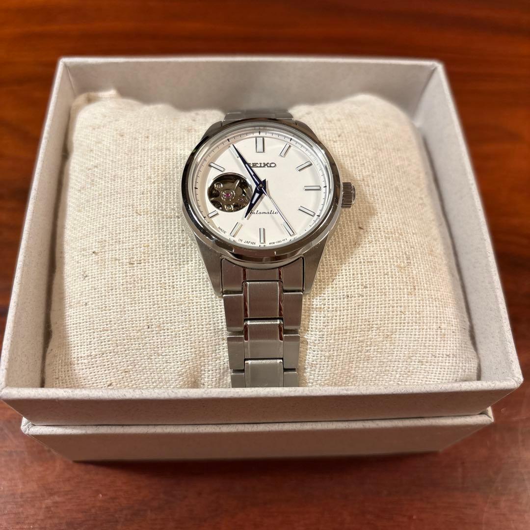 SEIKO 腕時計　レディース