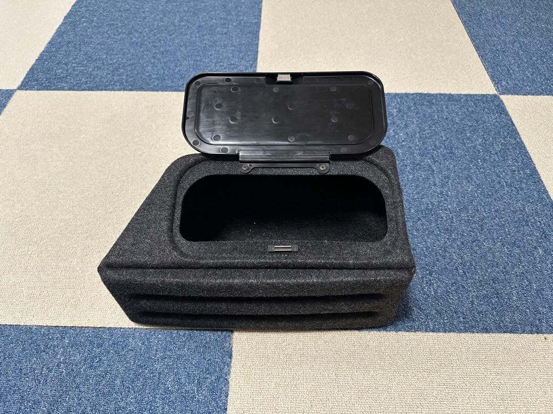 セルシオ30.31前期.後期純正オプショントランクサイドケース