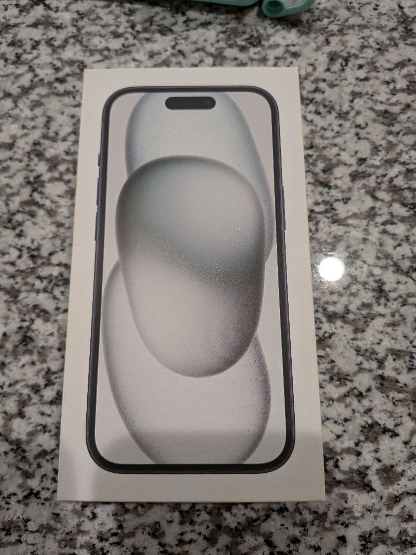 【週末限定】iPhone 15 ブラック 256GB 超美品【スピード発送】