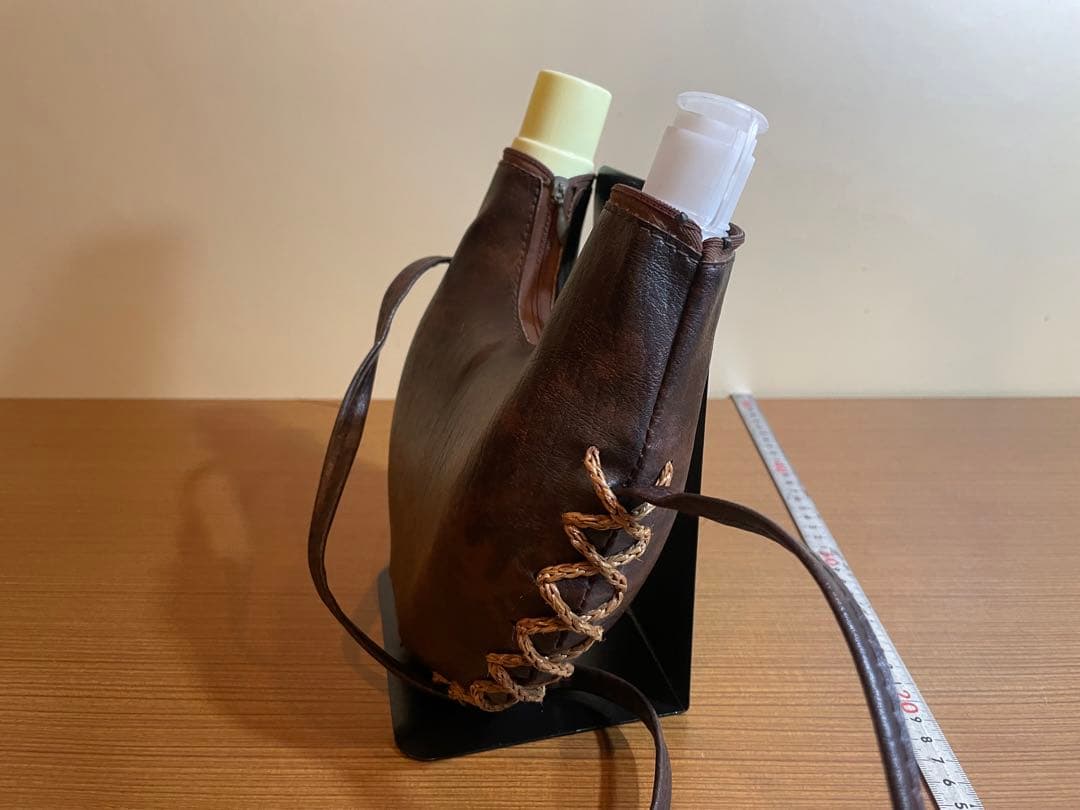 ビンテージ　革製　水筒　ショルダーバック
