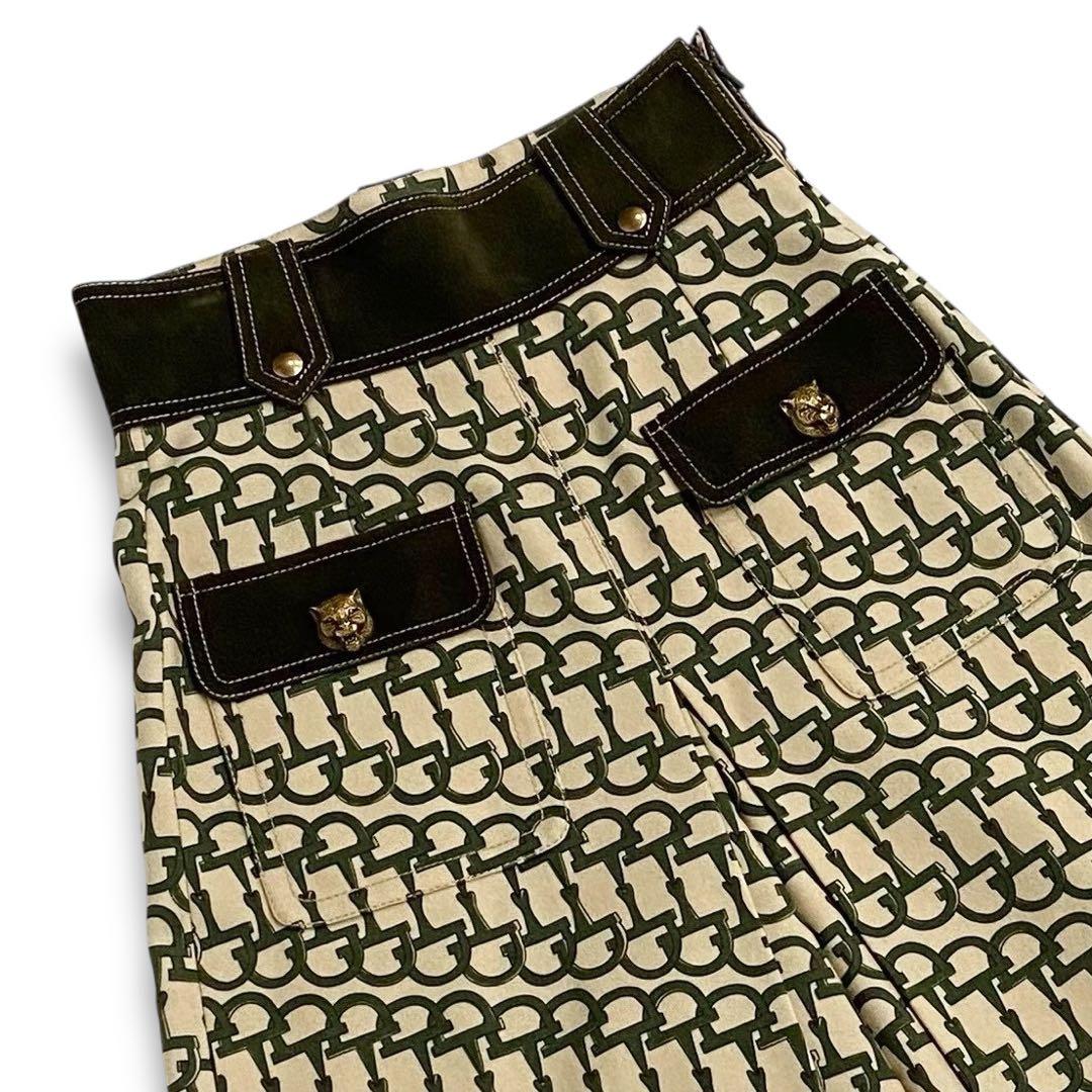 16awꕥグッチ ランウェイモデル キャットヘッド ホースビット柄 キュロット