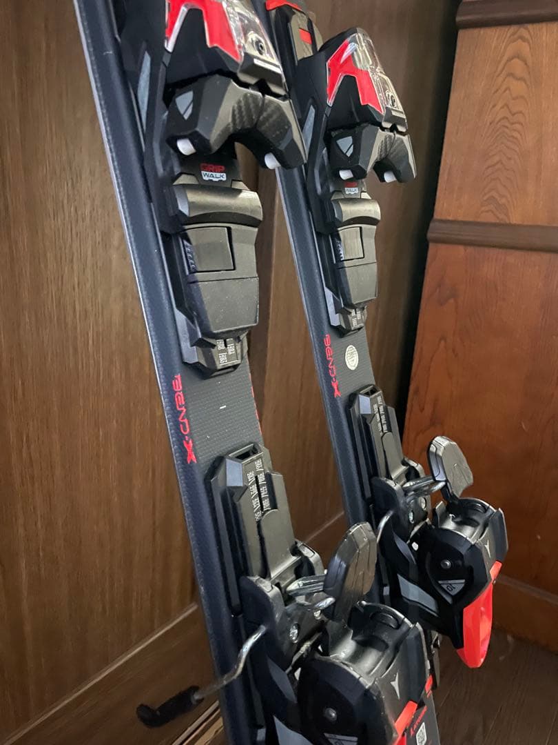 アトミック　レッドスターMI 156cm