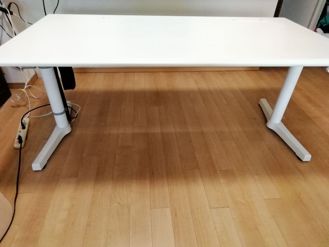 シバさま専用　イトーキ　toiro 電動昇降式ミーティングデスク　ホワイト