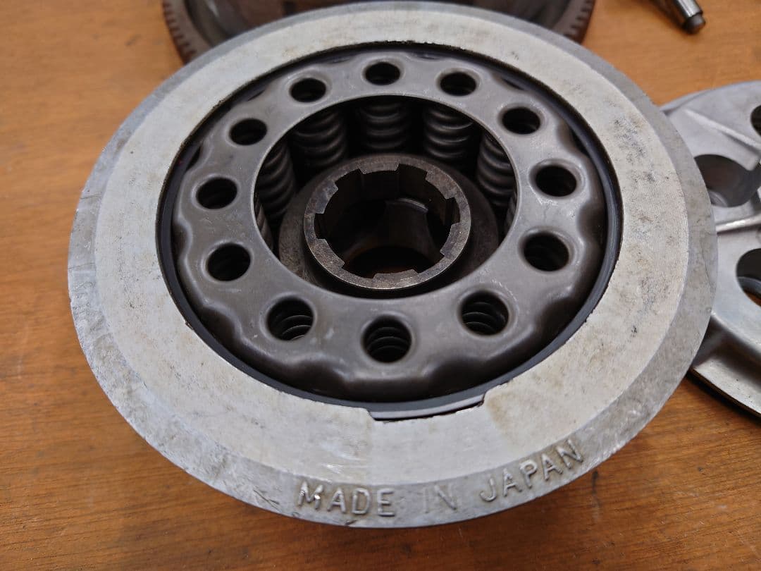 カワサキ ローソンレプリカ　Z1100R 純正クラッチハウジング