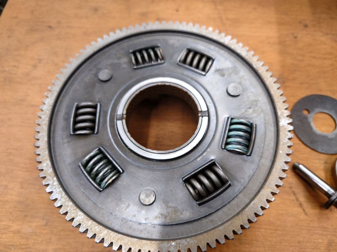 カワサキ ローソンレプリカ　Z1100R 純正クラッチハウジング