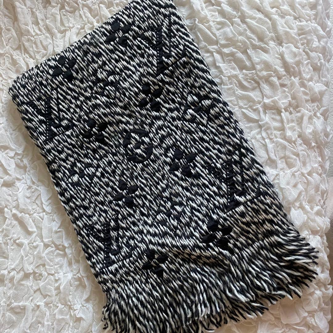 ルイヴィトン　マフラー　ショール　エシャルプロゴマニア　黒　ブラック