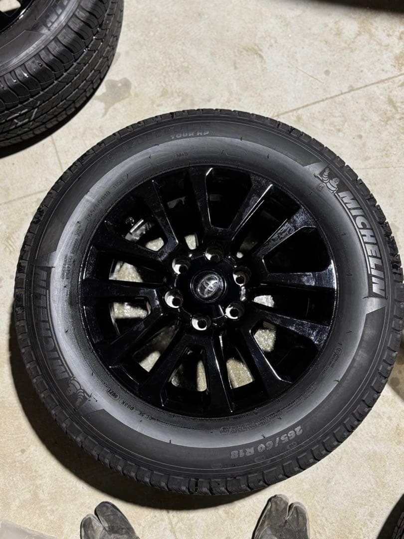 【70周年限定車】 ランドクルーザープラド70周年ホイール4セット　おまけ付き