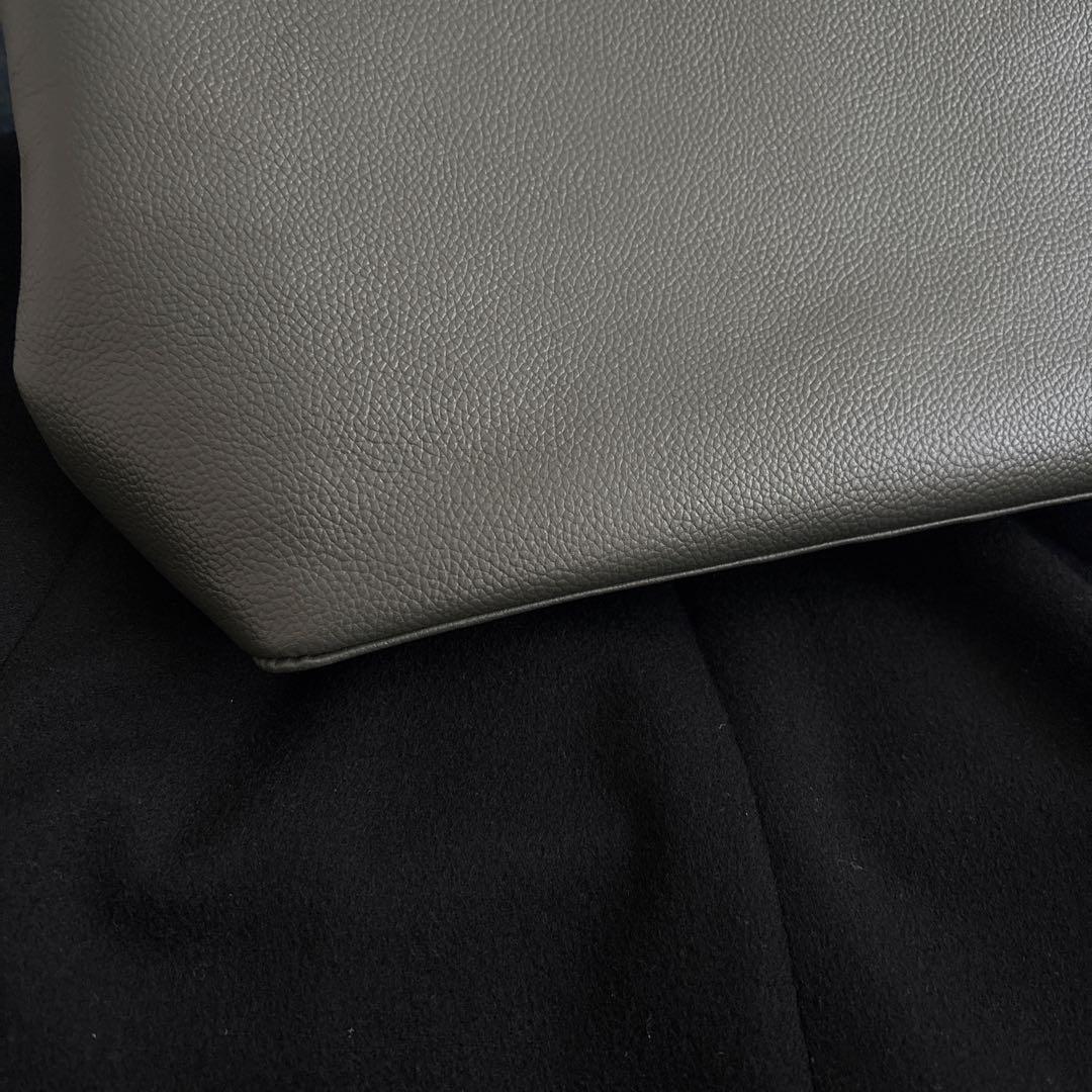 【美品】LIB A4トートバッグ 牛本革　ビジネスレザーファクトリー