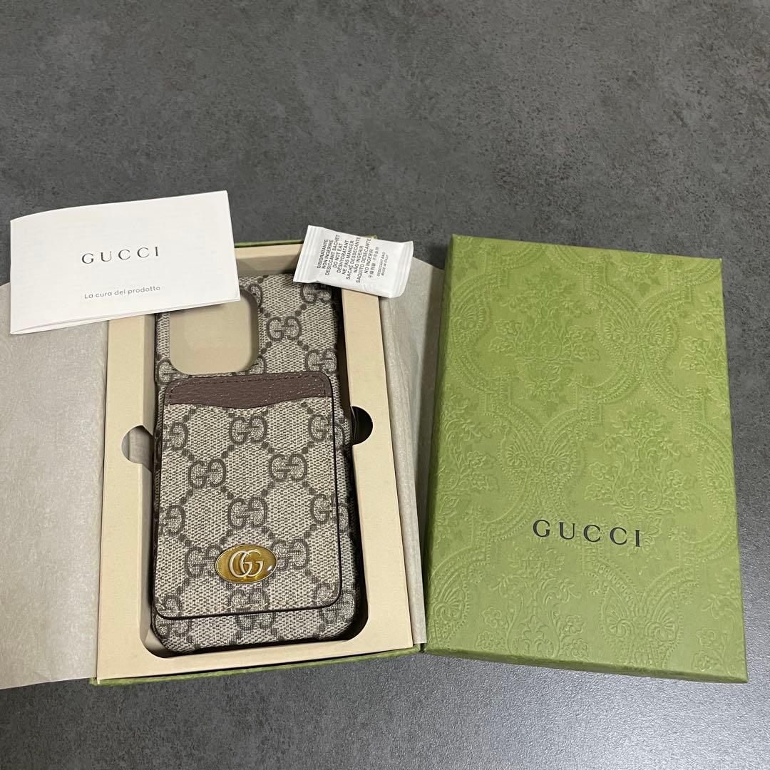 【新品未使用】グッチ GGスプリーム iPhone13 スマホケース