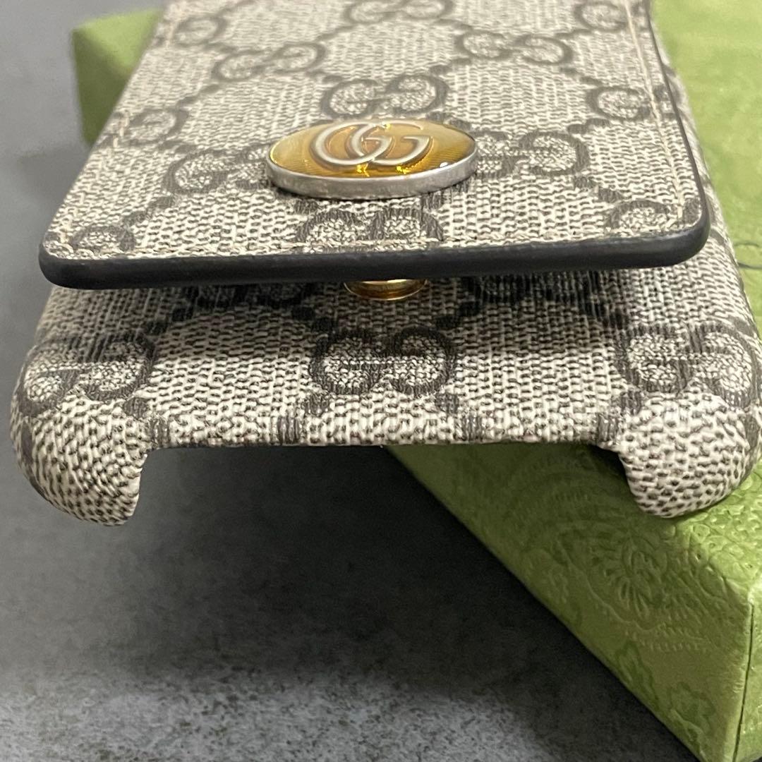 【新品未使用】グッチ GGスプリーム iPhone13 スマホケース