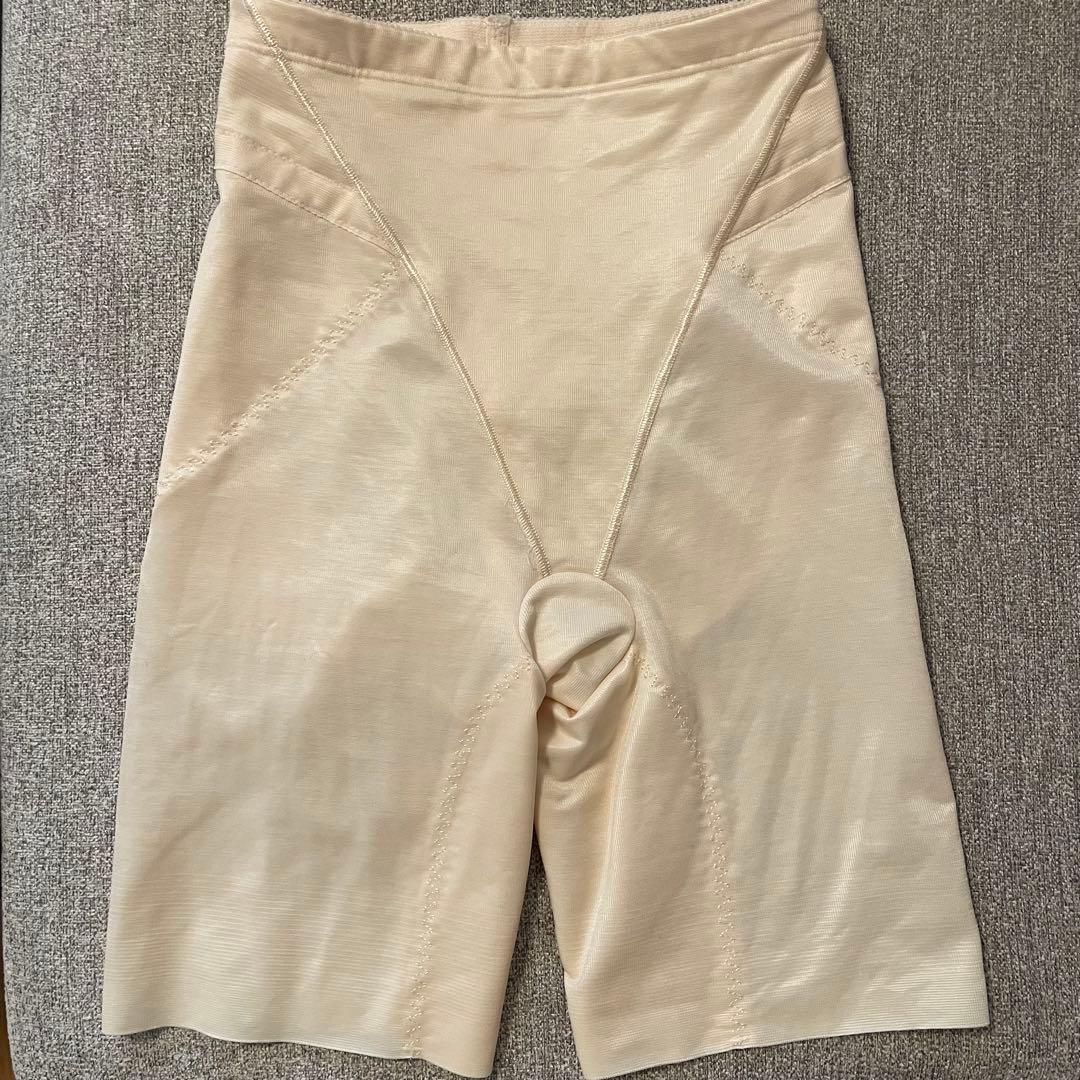 【FOURSIS&CO.】Vカットビスチェc70＆ガードル70