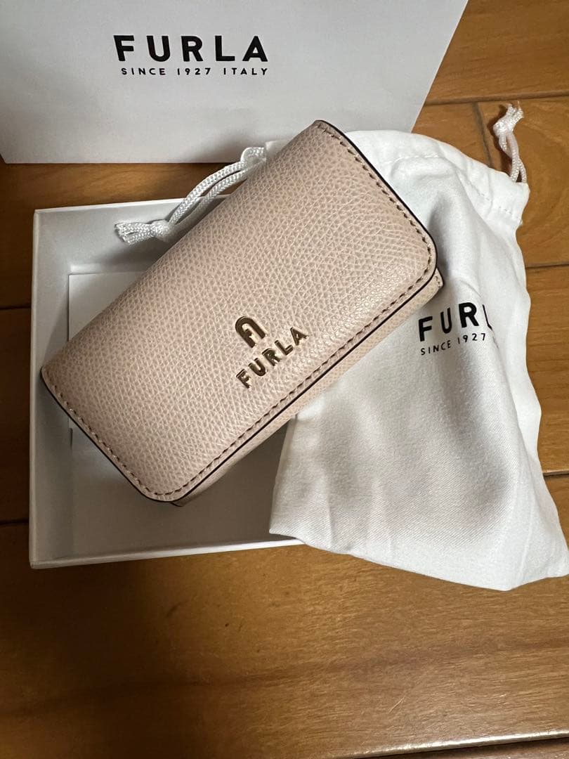 FURLAのキーケース