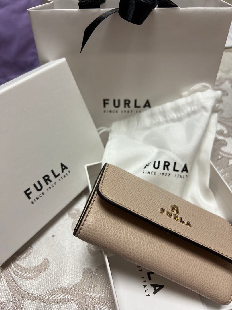 FURLAのキーケース