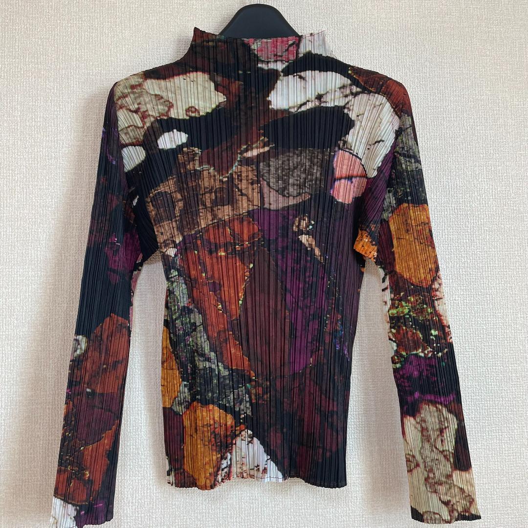 プリーツプリーズ（イッセイミヤケ）トップス 3 日本製 極美品