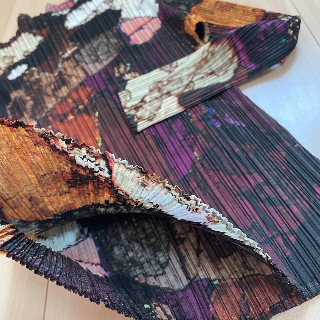 プリーツプリーズ（イッセイミヤケ）トップス 3 日本製 極美品