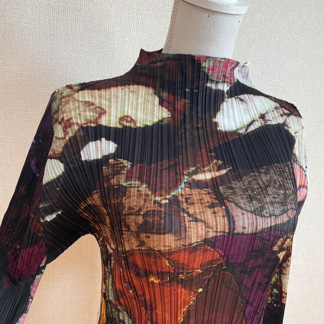 プリーツプリーズ（イッセイミヤケ）トップス 3 日本製 極美品