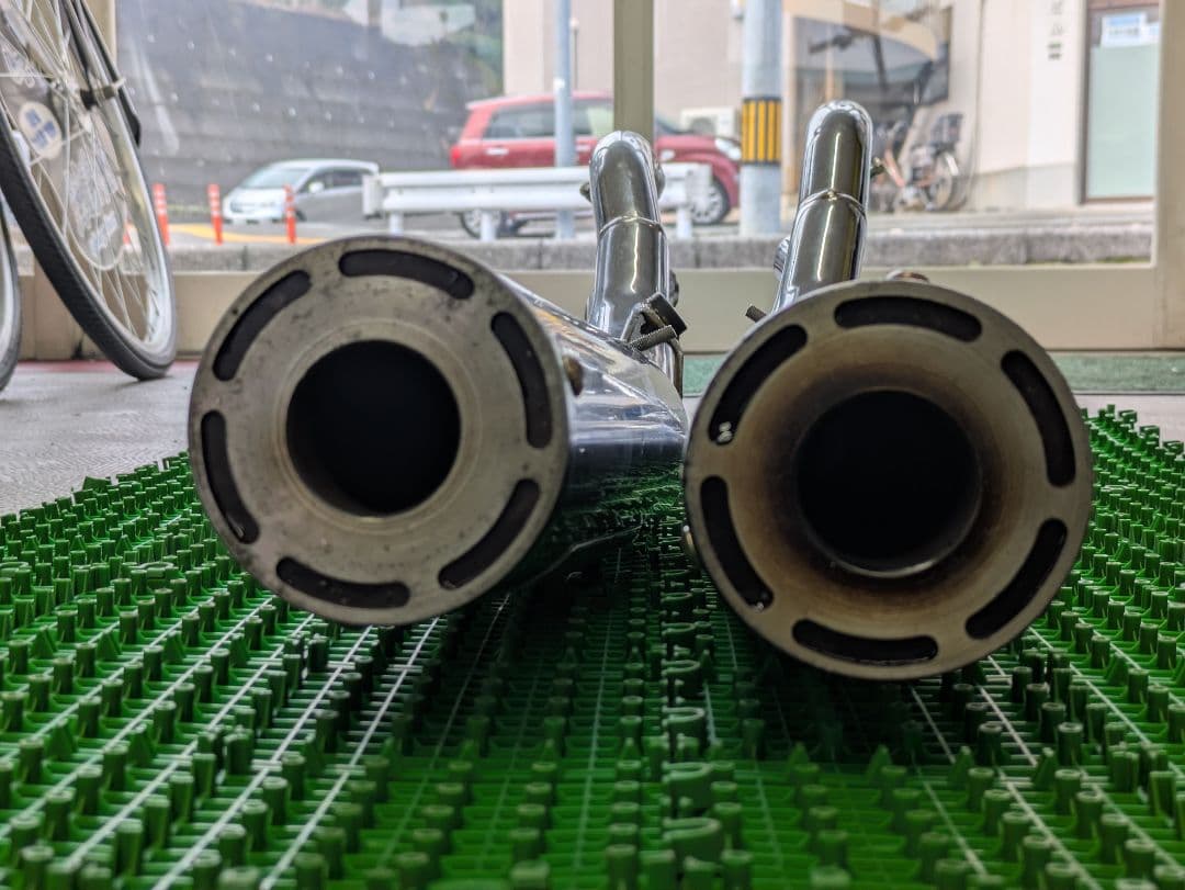 KERKER VMAX1200 VP20N スリップオンマフラー