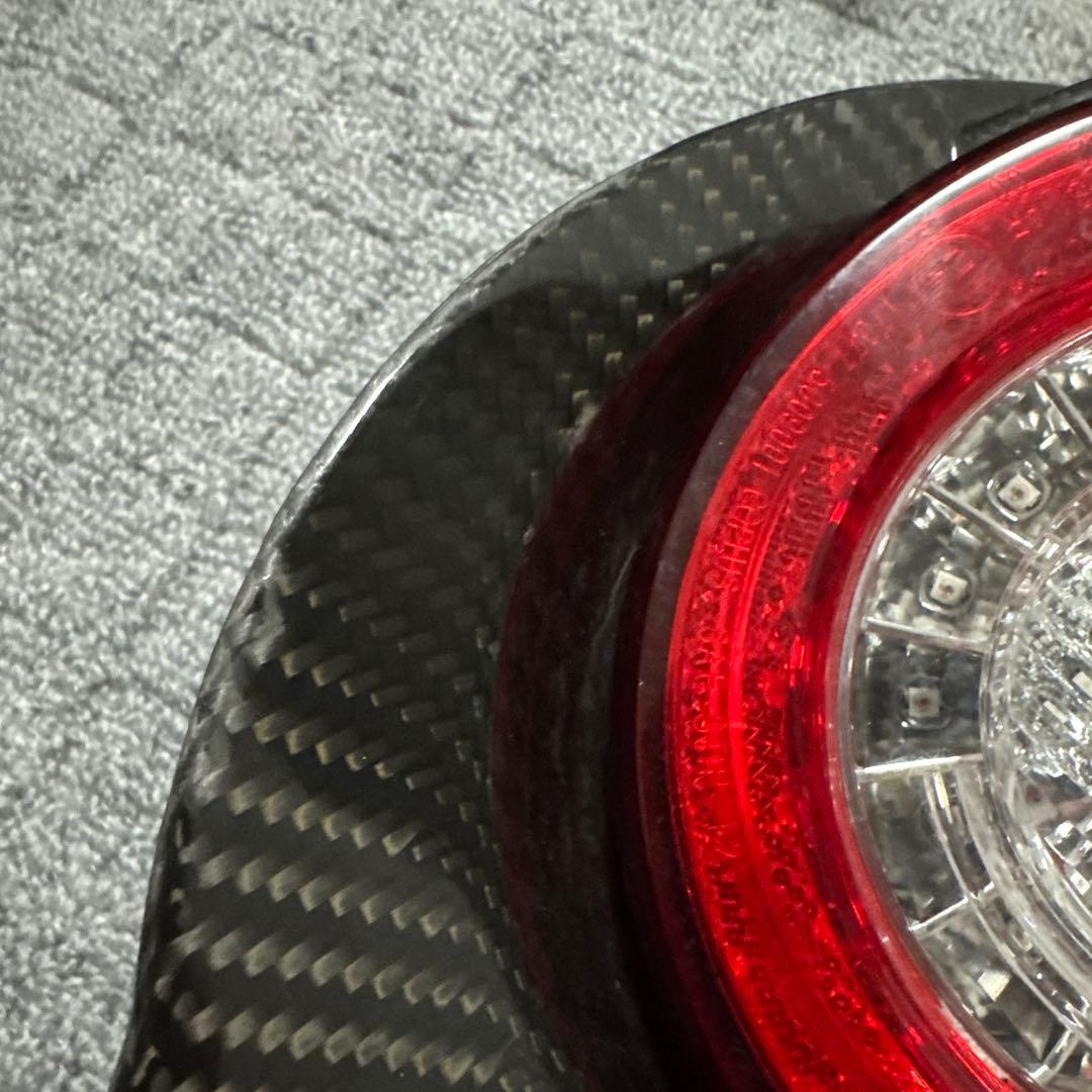 インテック　86 brz カーボンファイバー テールライト レッド