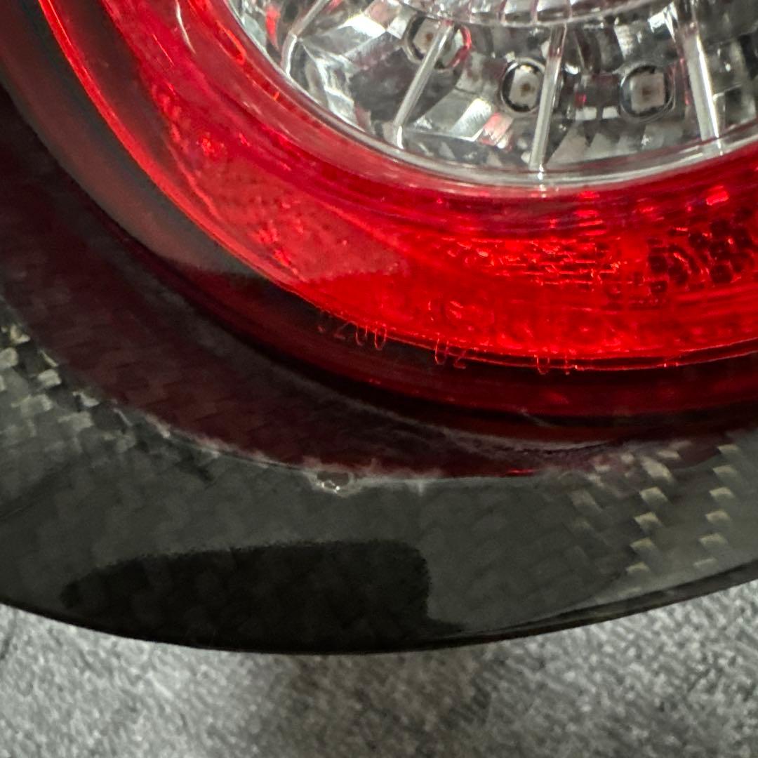 インテック　86 brz カーボンファイバー テールライト レッド