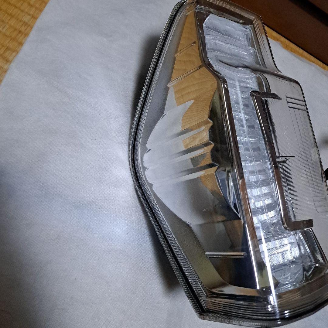 ダイハツ★タントカスタム★LA600S ★テールランプ★インナーメッキ★左★良品