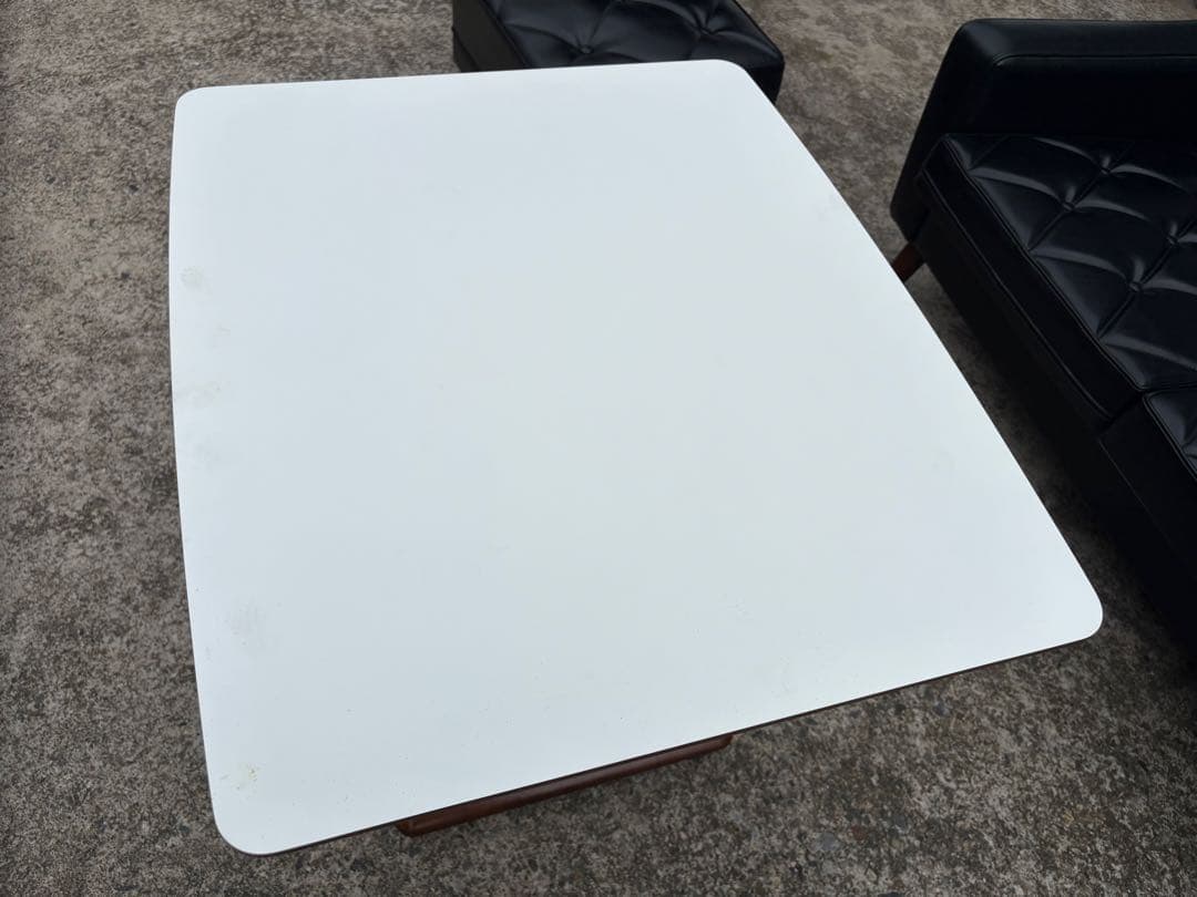 カリモク60＋ カフェテーブル