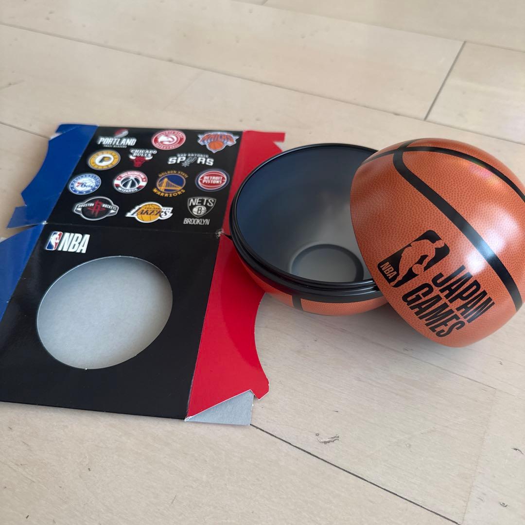 ナイキバスケリュックと2022NBA JAPAN GAMESのクッキー缶セット