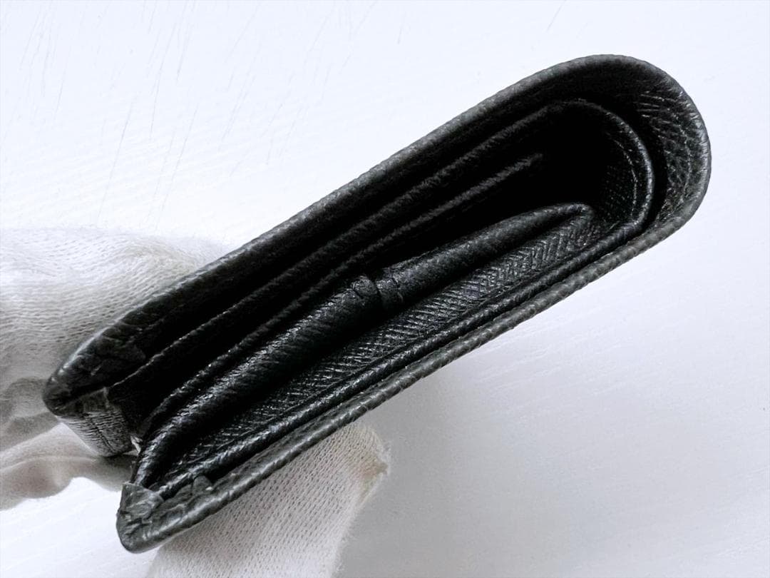 使用感なし ルイヴィトン タイガ マジェラン 二つ折り財布 M30552