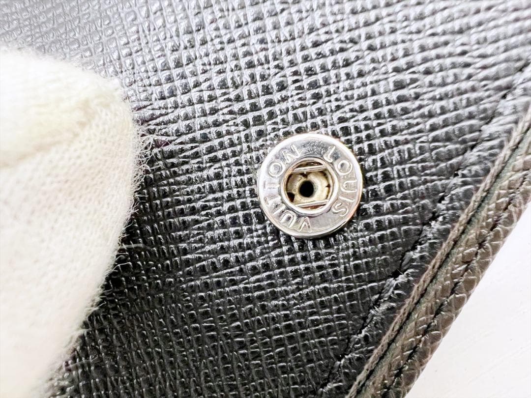 使用感なし ルイヴィトン タイガ マジェラン 二つ折り財布 M30552