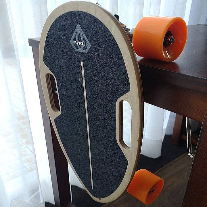 【新品・未使用 】スケートボード コンパクトボディ　ミニスケボー