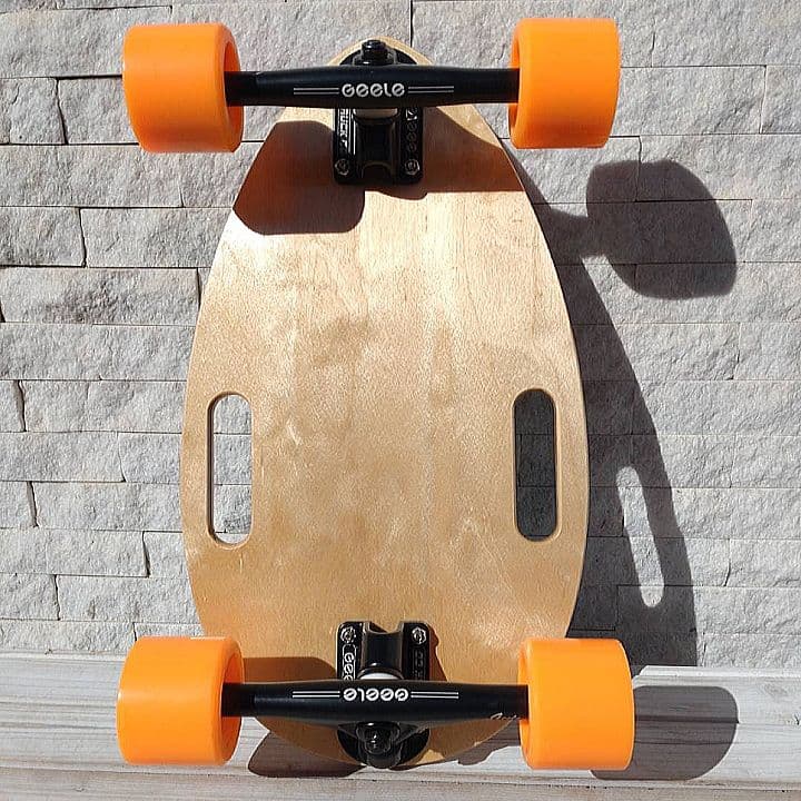 【新品・未使用 】スケートボード コンパクトボディ　ミニスケボー