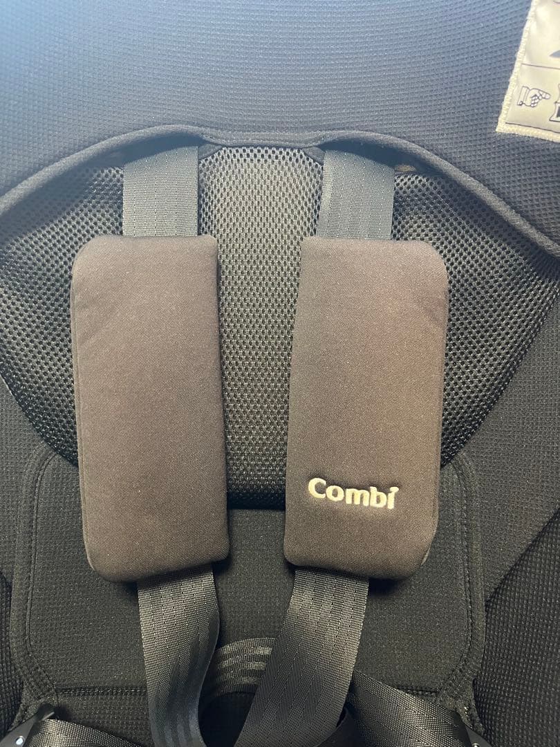 ［美品］Combi クルムーヴスマート ISOFIX チャイルドシート