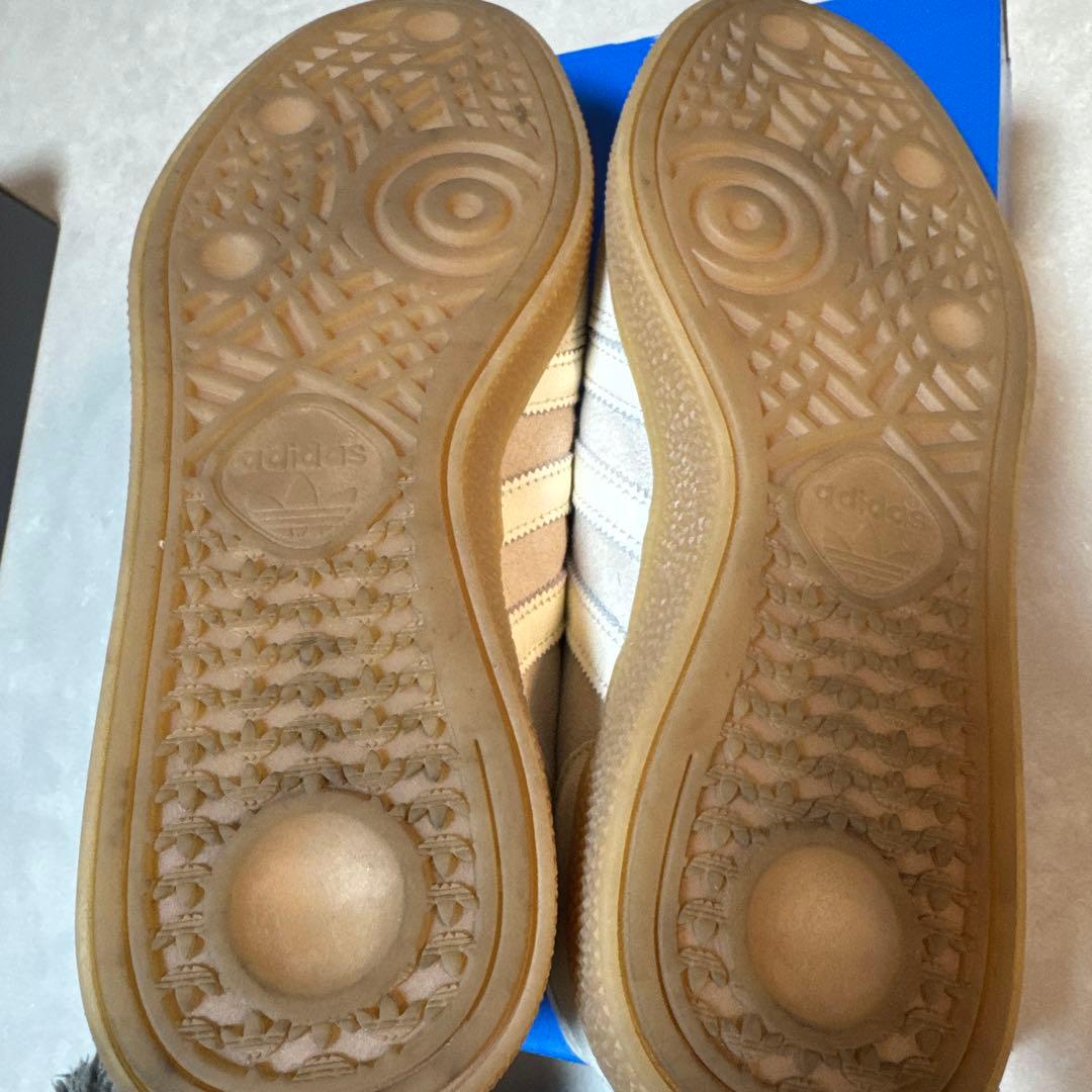 完売品　アディダス　スペツィアル adidas 23.5