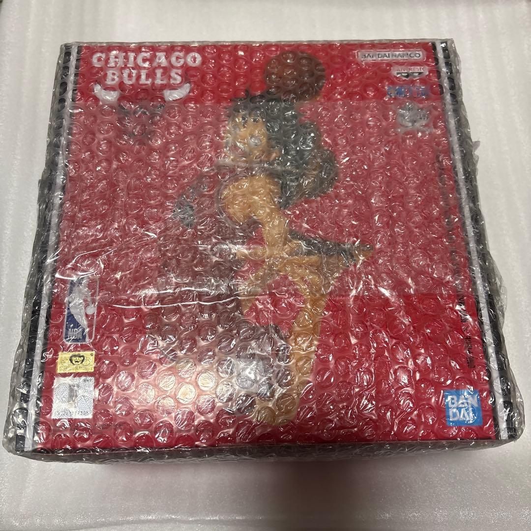 正規品 ONE PIECE × NBA ルフィ フィギュア赤 ワンピース