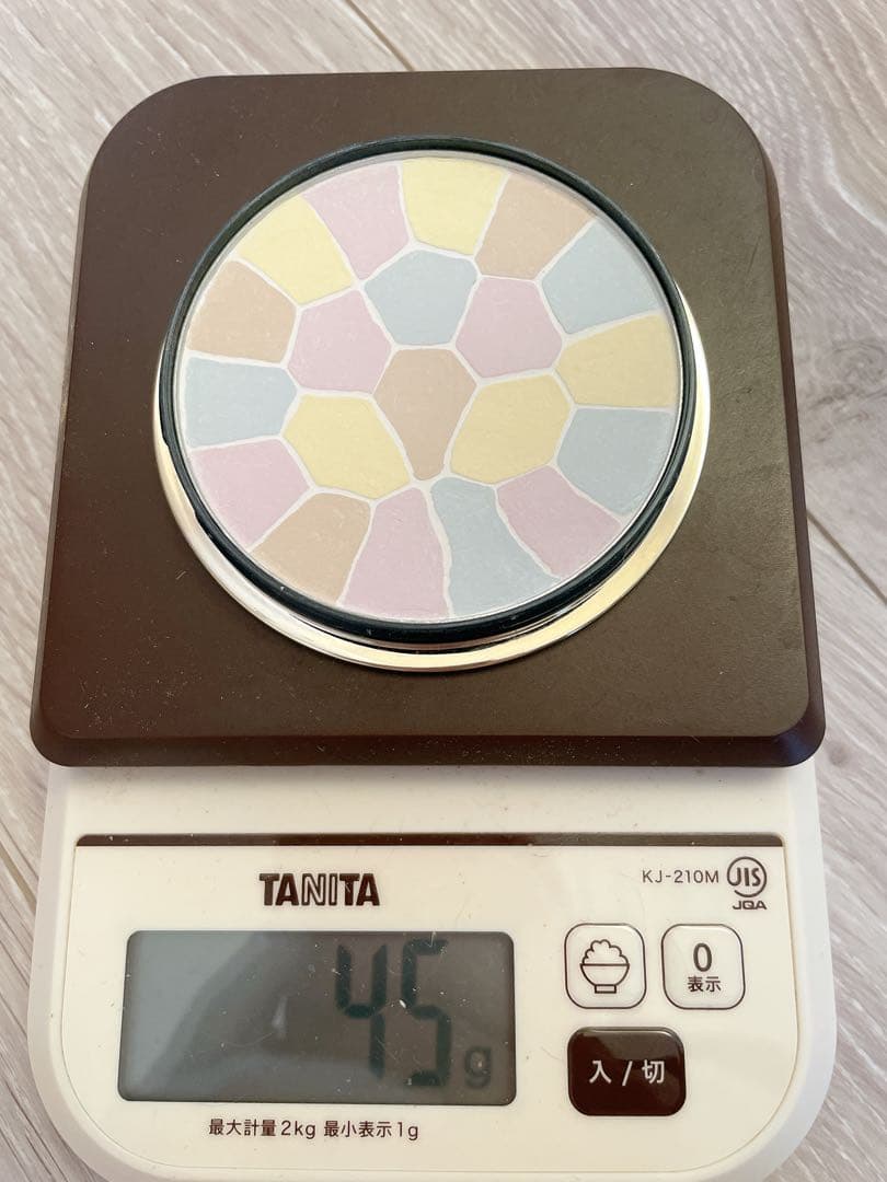 エレガンス　ラ　プードル　オートニュアンス　リクスィーズⅣ 27g 外箱あり