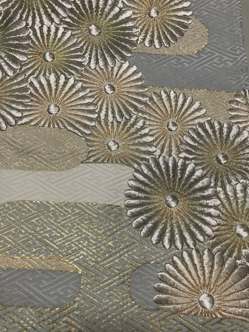 【NEW】美品♡ 淡いブルーグレー きれいめ 華尽く 正絹 色留袖 上品な着物