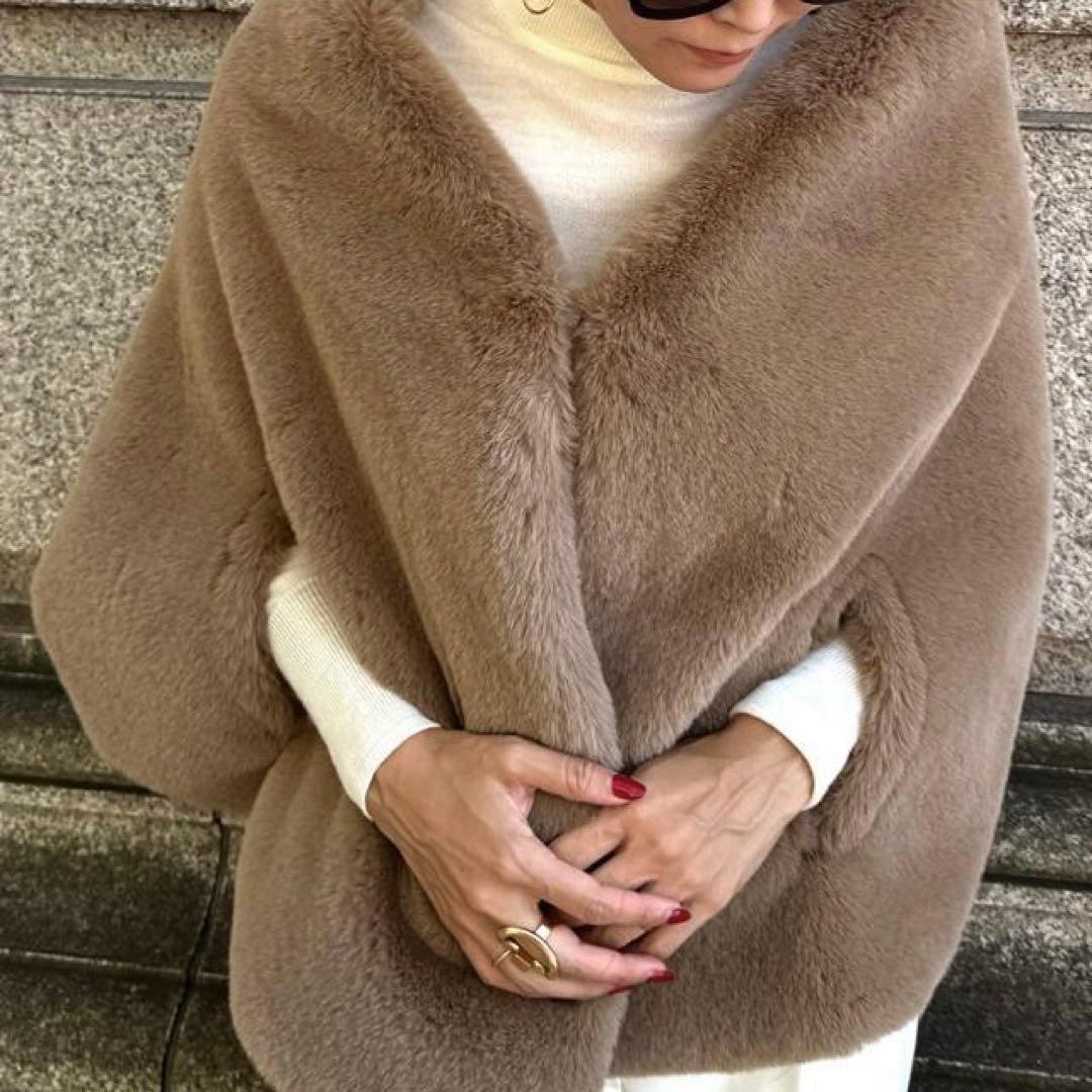 JENNE ジェンヌ リッチボリュームファーケープ ベージュ 茶色